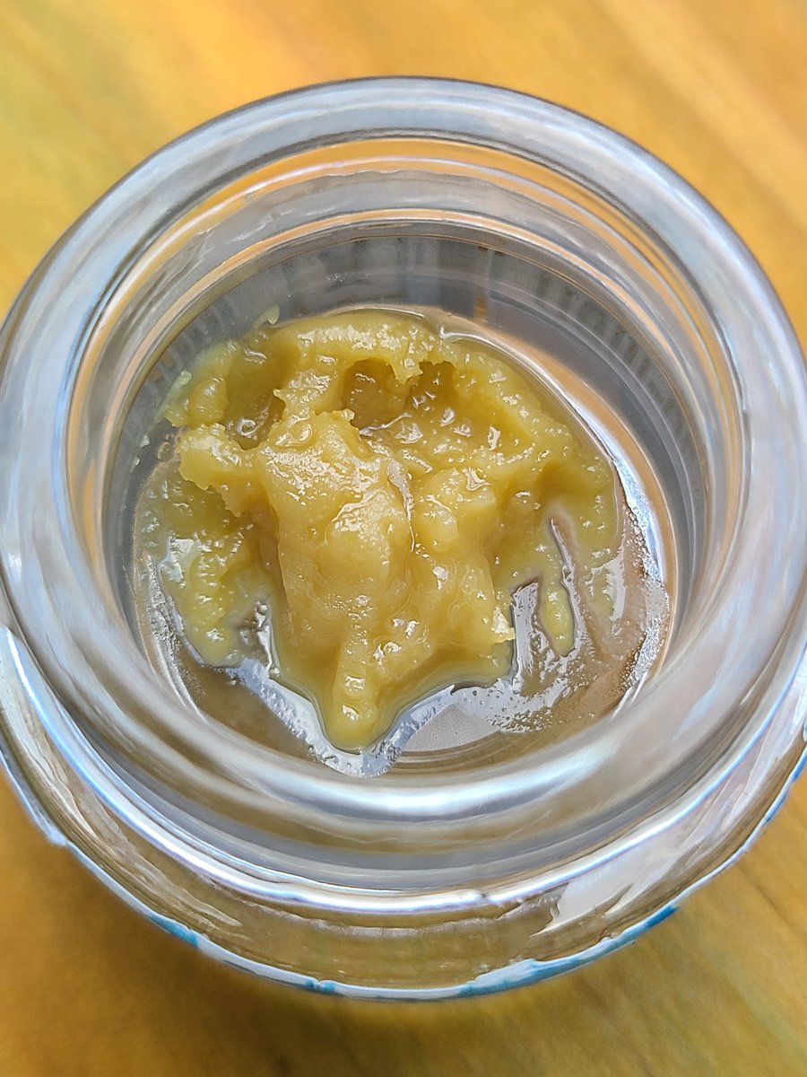 AndysReviewz's tweet photo. Review: Frozen Banana cold cured 70-149u live rosin from Shop Hello Mary. #THCA #weed https://t.co/bt0seCxgtJ
