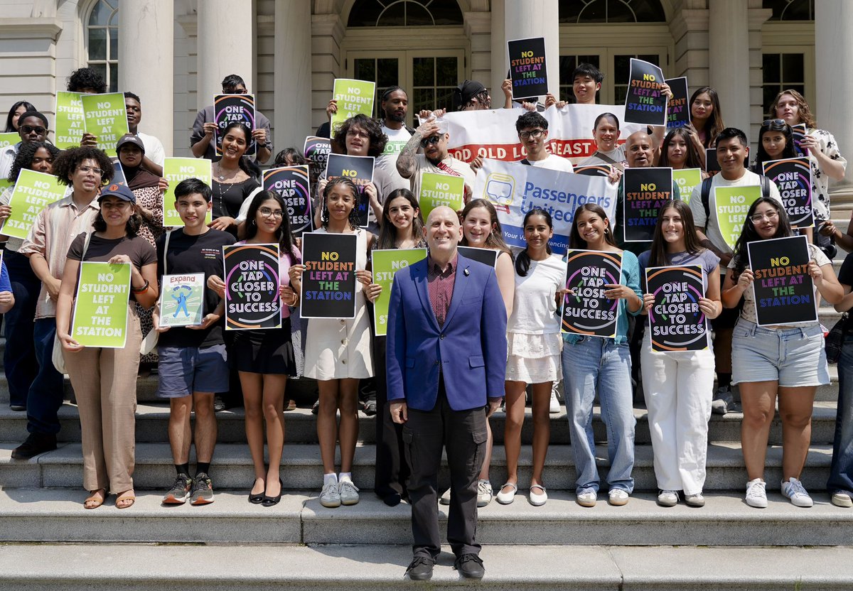 HarveyforNY's tweet photo. I was so proud to stand with our Youth Council, and education and transit advocates to announce the release of our report to revamp the student OMNY card system. https://t.co/kDHvDHCbVc