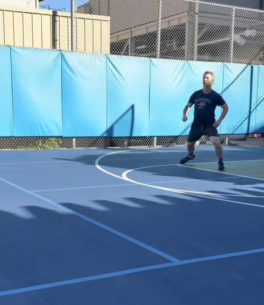 Beesting_fwm's tweet photo. Still think it’s funny he did pickleball near the set while filming the pitt like get it king https://t.co/oRAWewONgo