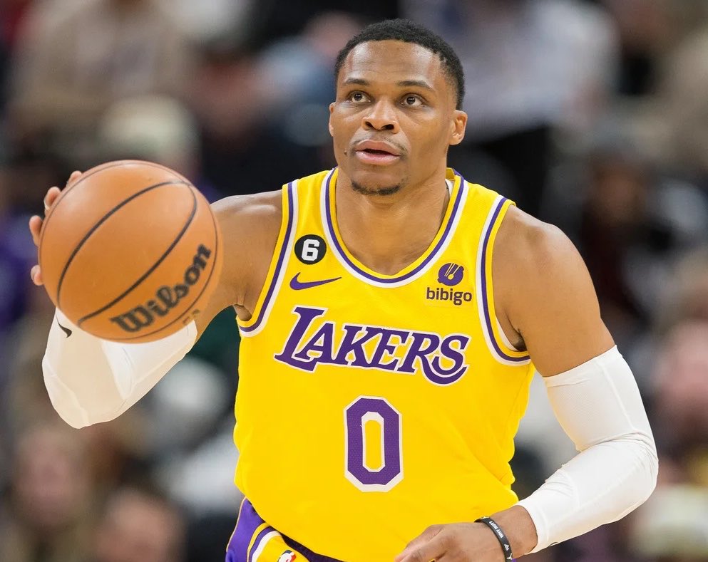 FadeAwayMedia's tweet photo. 🚨 Breaking: Russell Westbrook has officially announced his retirement from the NBA https://t.co/8u3X3t9FFu