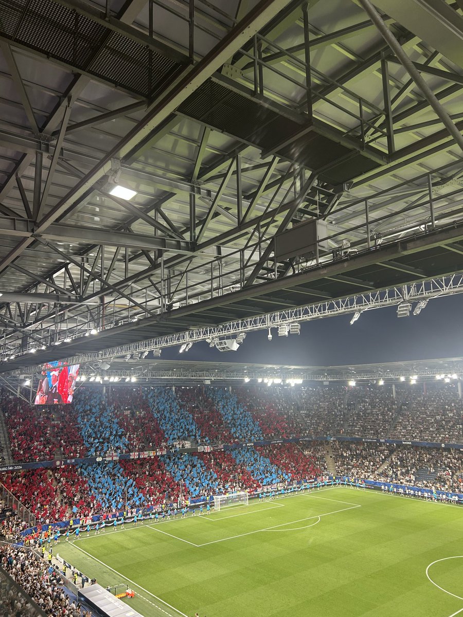 Tanziloic's tweet photo. Nouvelle saison !  #PSG https://t.co/oAMe2Fc5pj