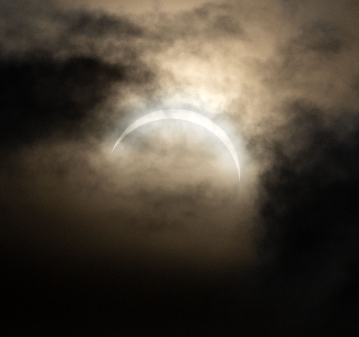 jeffholmes24's tweet photo. Waited 27 years take pic of eclipse again to be let down by clouds https://t.co/5mJqDLjJi9