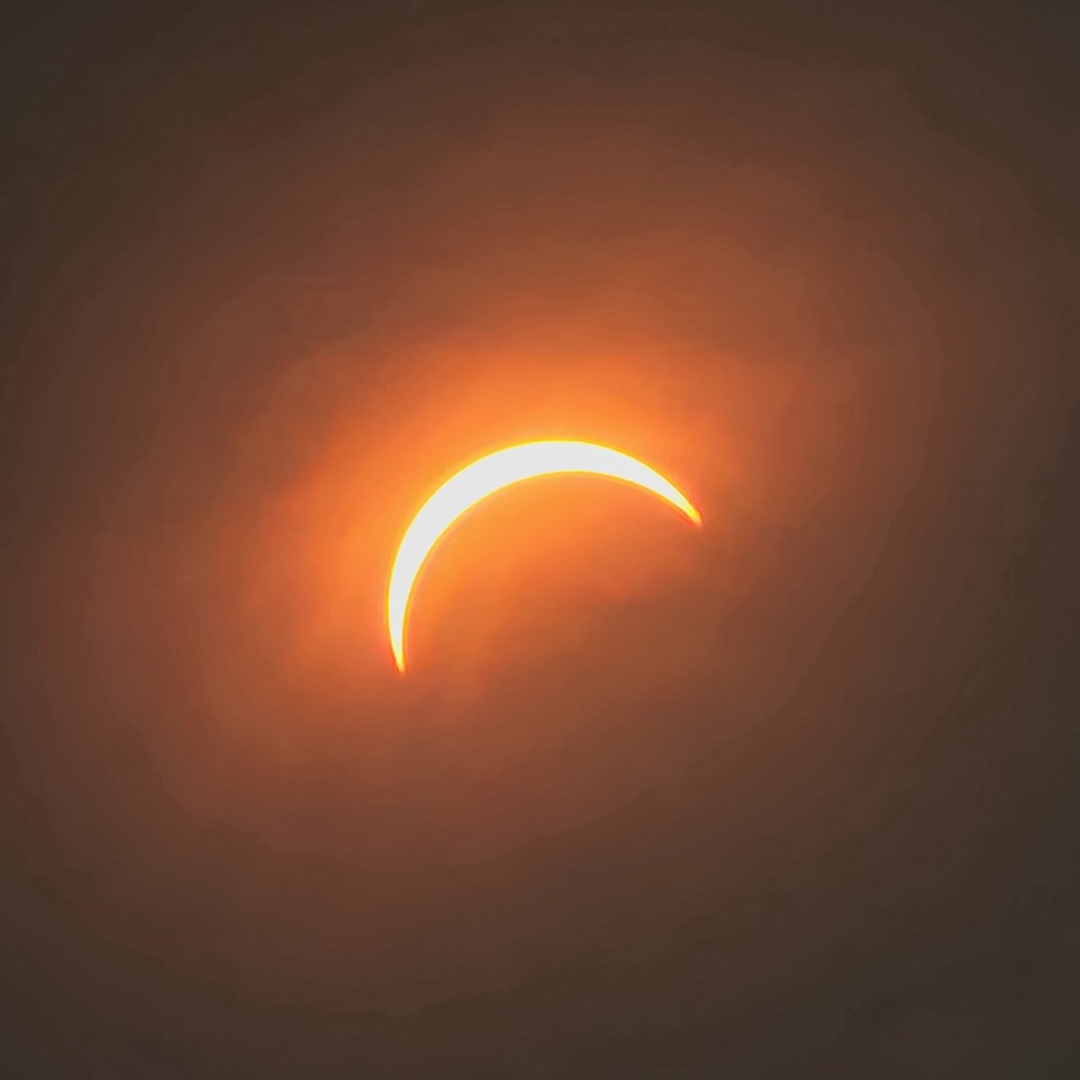 mrkphllps1's tweet photo. I guess we'll just save the last bite of the Jaffa Cake for later
#Eclipse #UKEclipse #PartialEclipse #TotalEclipse #Eclipse2026 #2026Eclipse https://t.co/CTEJXR0dnE