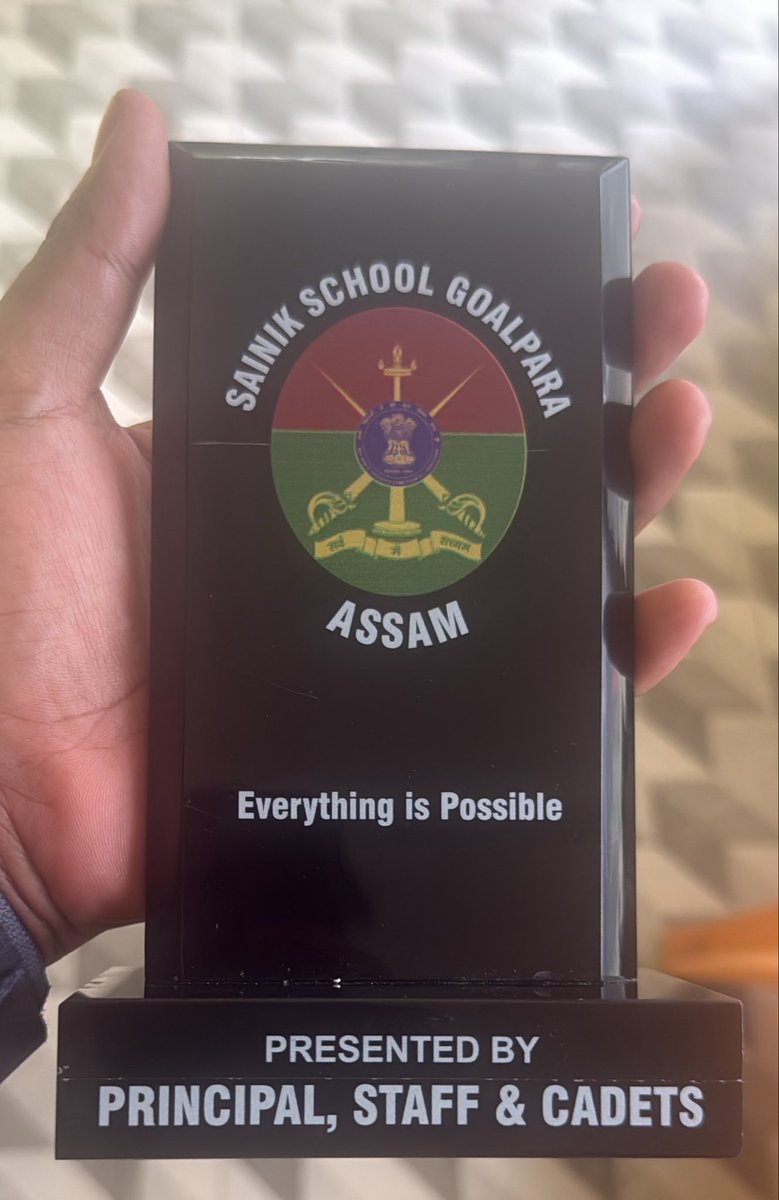 ABHILASHBORUAH8's tweet photo. Blessed to be among young minds once again, this time with the mic at one of the prestigious institutions of Assam — Sainik School Goalpara — as a Guest Lecturer https://t.co/OwijlzKugE
