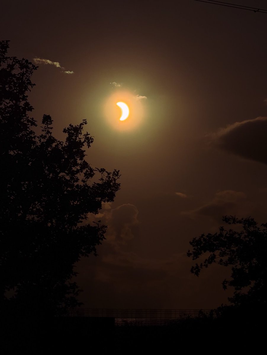 pk_views's tweet photo. Managed to witness first solar eclipse of 2026
📍Birmingham, UK https://t.co/UsVwWoWjPd