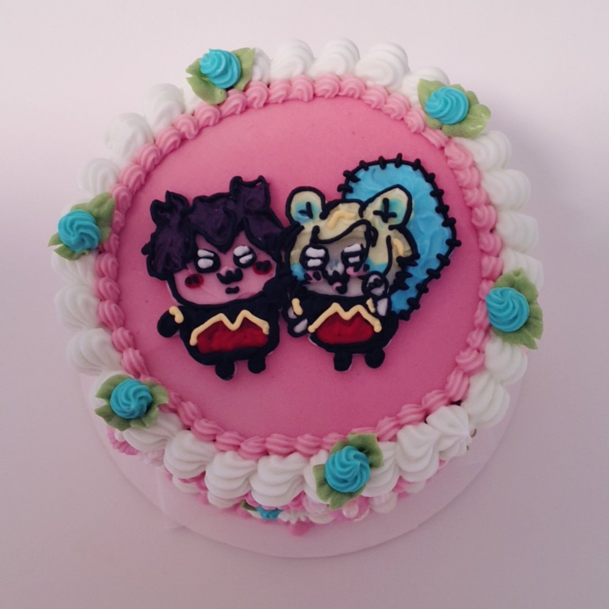 pinketness's tweet photo. kainess birthday cake! https://t.co/1KLAgQtnpp