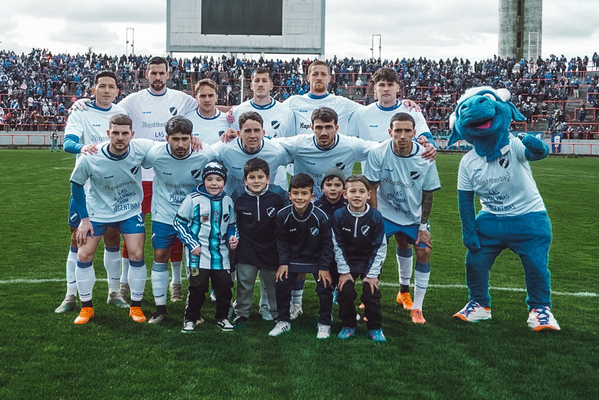 ClubAlvaOficial's tweet photo. ¡Todos unidos!

#VamosAlva 💙🤍 https://t.co/PifBQ4Sqr6