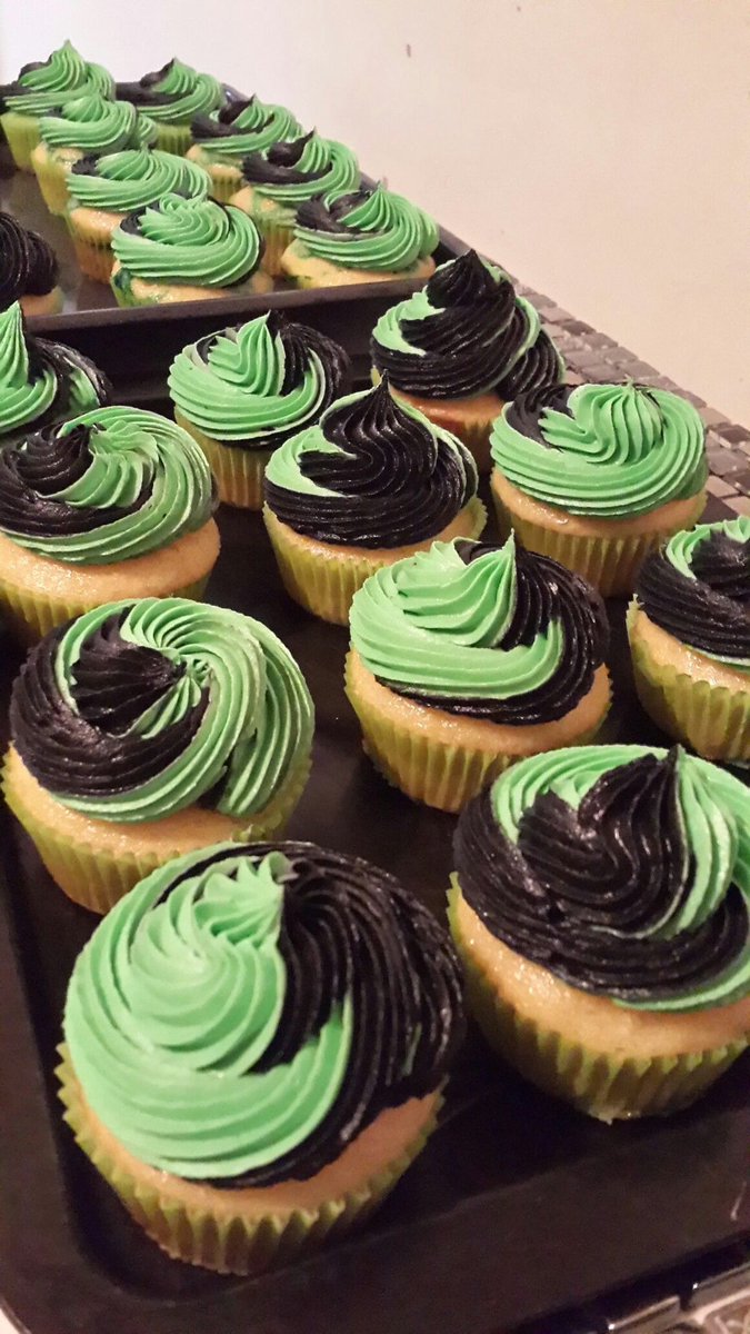 boftwtbakery's tweet photo. ╰┈➤ a sweet treat has arrived!
from: @evilserenette 
to: @kawgetsu 

“hi my best friend forever 💚 Enjoy entropy„ https://t.co/neo1wje0dV