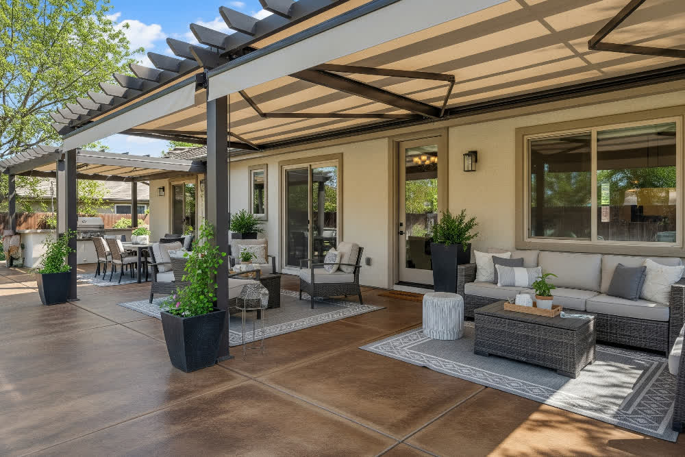 LandscapeDavis's tweet photo. 7 Stunning Outdoor Living Design Ideas That Can Transform Your Backyard…
VIEW TIPS... https://t.co/iBcmidqcUx
#outdoorliving #patios #patiodesign #patio #backyard #outdoorlivingspace #patiolife #landscaping #landscapedesign #landscapedesigns #cincinnati #nky #northernkentucky https://t.co/zef6V202zg