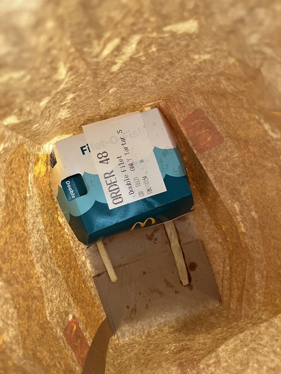 AbedBhatti's tweet photo. @McDonalds @McDonaldsUK Thanks for reaching out McDonalds UK has not been in touch. It was lucky I caught kids before tree touched cheese or we would have had to call an ambulance A&amp;E due to severe allergy to cheese @McDonaldsUK https://t.co/PBTPekrGW3