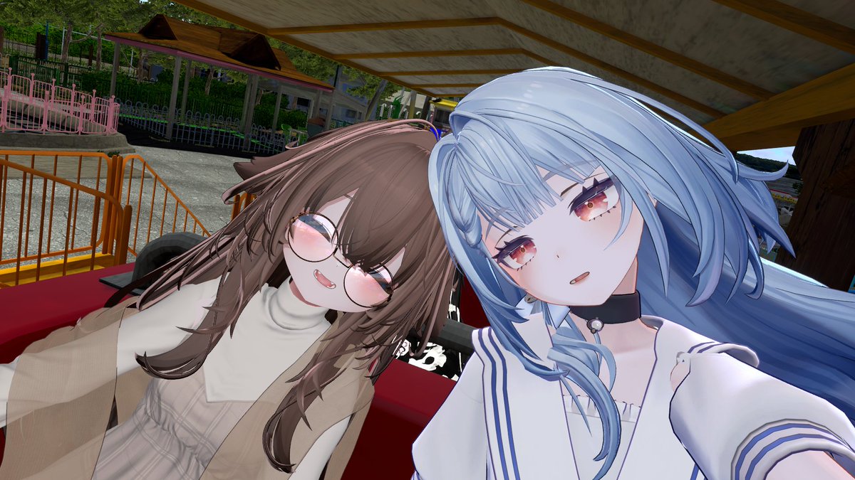 vol_vrchat's tweet photo. VRCメルヘン村、終始意味不明で結構ずっと笑ってた 面白かったから友達と行ったほうがいい https://t.co/j4BScnwPTF