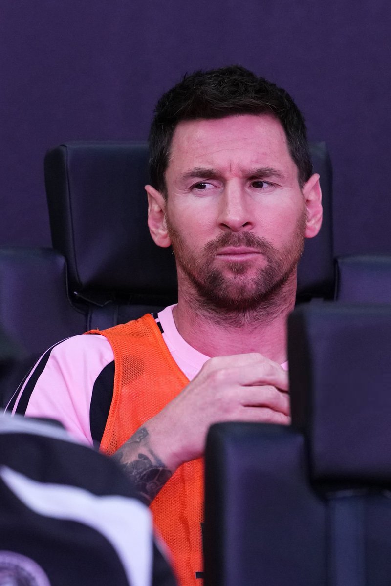 M10GOAT's tweet photo. Leo https://t.co/Hpeut4bXaE