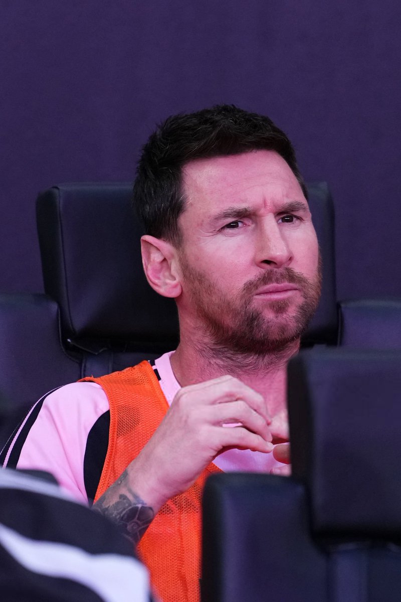 M10GOAT's tweet photo. Leo https://t.co/Hpeut4bXaE