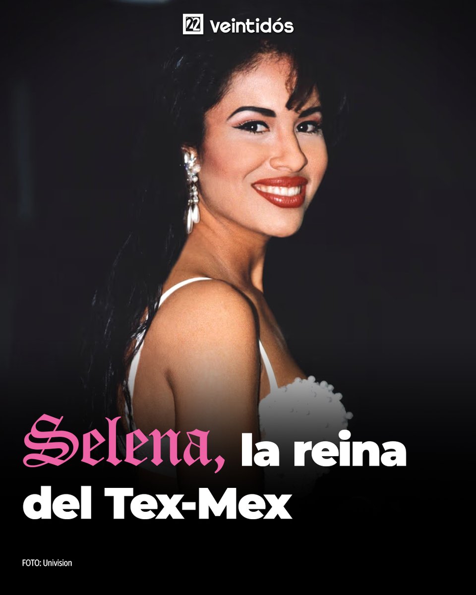 Canal22's tweet photo. Selena Quintanilla es una de las mayores referentes de la música latina.

Originaria de Lake Jackson, Texas, la cantante es un claro ejemplo de orgullo binacional para millones de personas que buscan en sus raíces la fuerza para trascender fronteras.

📲 Desliza y conoce un poco más sobre la historia de la reina del Tex-Mex. 👑🌹

(1/2)