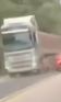 Chanper69's tweet photo. @M_R_Passos777 @castrofunilaria esse tipo de cabine nessa velocidade  n ia acabar bem, o bandido fodase, mas o cara do caminhão n tem culpa de nada https://t.co/CglMHuiZ18