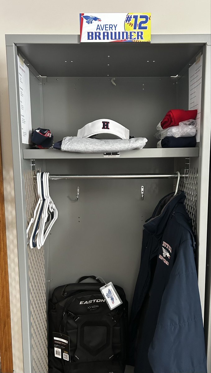 HutchSoftball's tweet photo. Getting close to go time! https://t.co/7Wv24DQSIZ