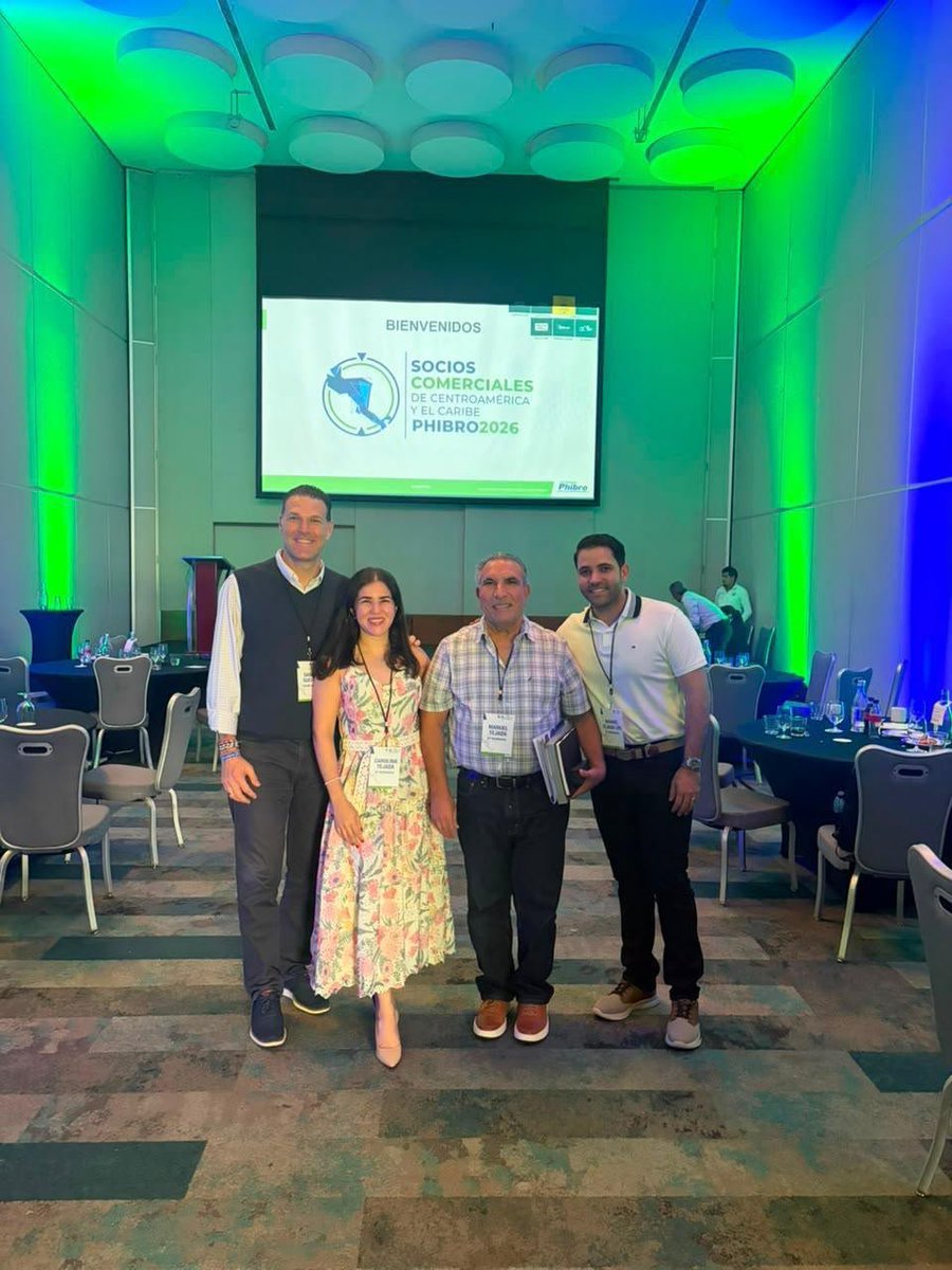 danielsuchar's tweet photo. Que linda experiencia internacional, compartiendo Perspectivas Económicas para Centroamérica 🌎 y República Dominicana 🇩🇴 para el Sector Primario 🐣🥚🐓🐮🐄
Gracias a la empresa #PHIBRO por extenderme está invitación y ser parte del Convivio de Socios Comerciales de la región https://t.co/xa9jwkQ2r1