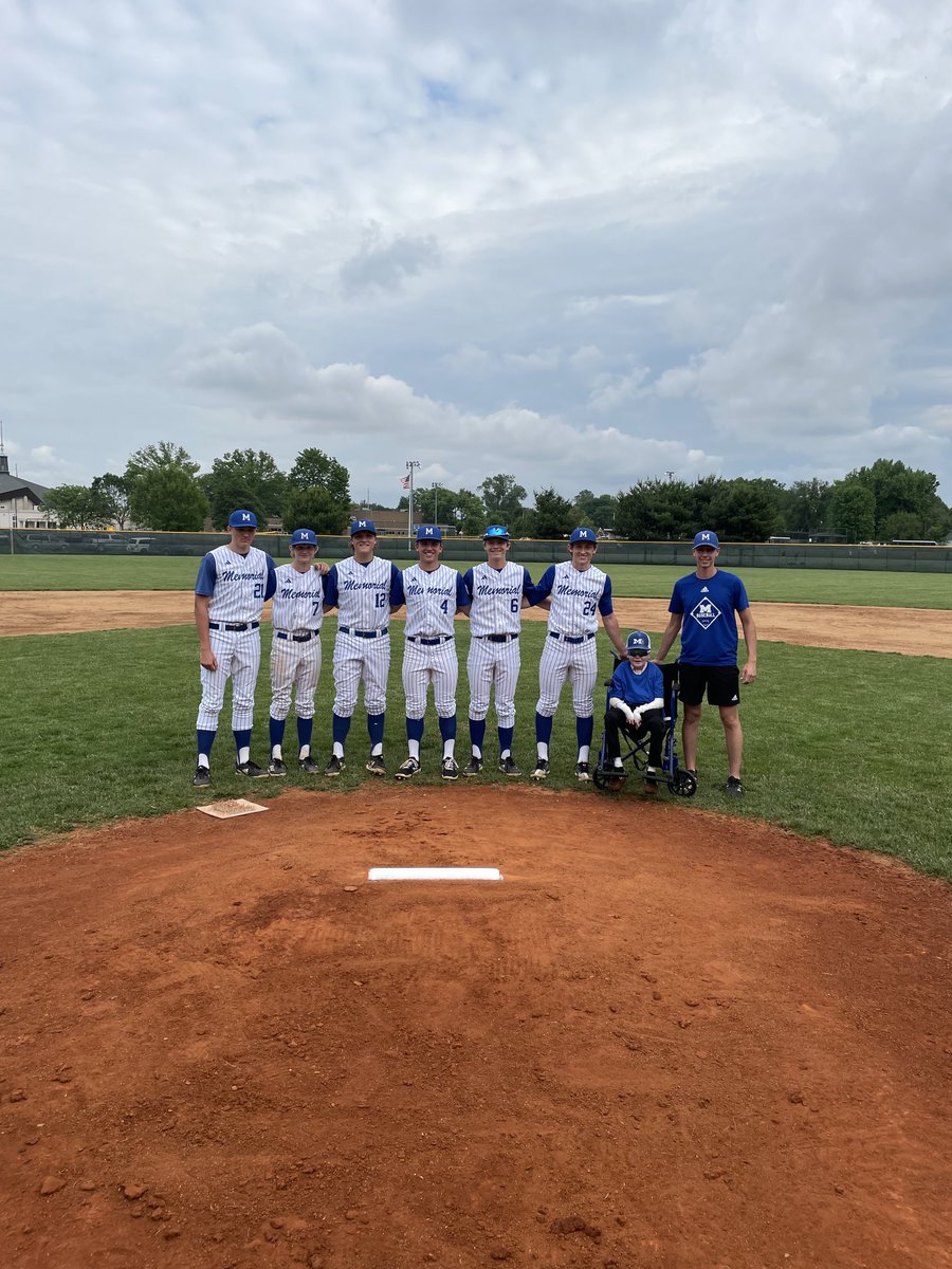 MemorialTigerBB's tweet photo. Sam was Tiger baseball’s biggest fan. He was Memorial High School’s biggest fan. He was one of a kind. RIP buddy. https://t.co/lQpI4taniZ
