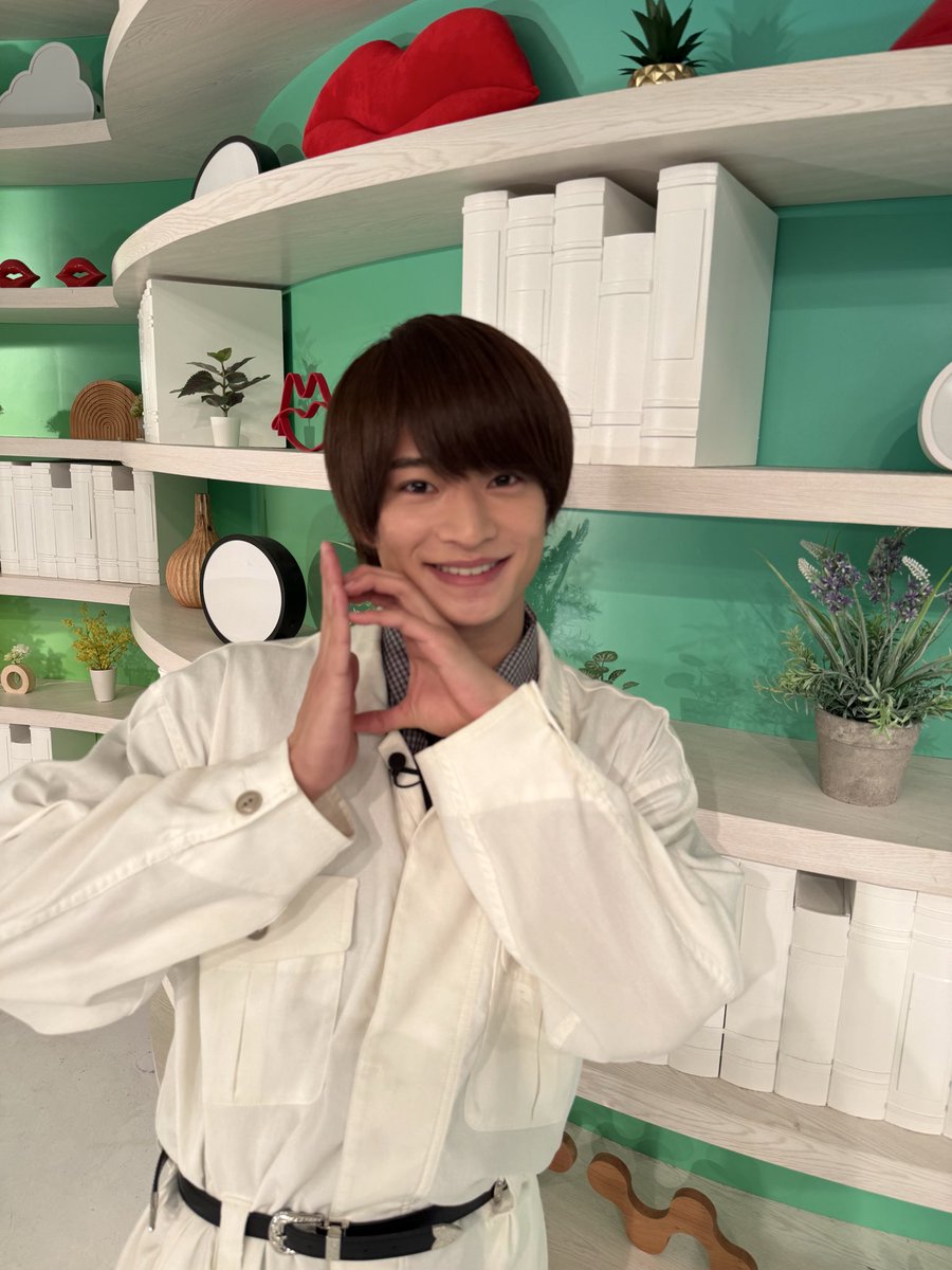 ntv_DayDay's tweet photo. ＼8月13日(木)の #DayDay.／

曜日メンバー🌟
﹉﹉﹉﹉﹉﹉﹉
🧡#浮所飛貴 さん #ACEes
@jr_official_X

さらに！本日の #DottiDotti では
浮所飛貴さんのお友達が
エンタメ情報をお届け☀️
※一部地域を除く

@ntv_dayday をフォローして
感想コメントをお寄せください！ https://t.co/0qp9aYAd3C