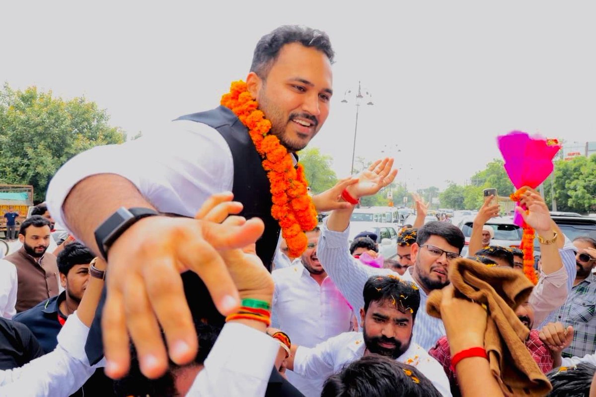VAnoopdhanak1's tweet photo. नवनियुक्त प्रदेश अध्यक्ष श्री अक्षित दहिया जी के भव्य स्वागत कार्यक्रम में पधारे सभी पदाधिकारियों एवं कार्यकर्ताओं का हार्दिक आभार। 🙏
आप सभी के उत्साह, सहयोग और सहभागिता के लिए दिल से बहुत-बहुत धन्यवाद। 🚩 https://t.co/8trFImKqea