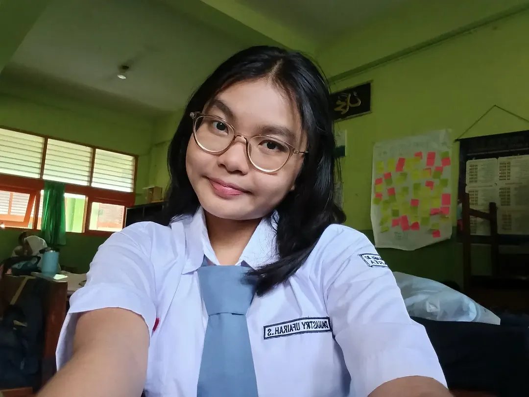 Danastryufairah's tweet photo. Cakep https://t.co/s7QGH7p3MA