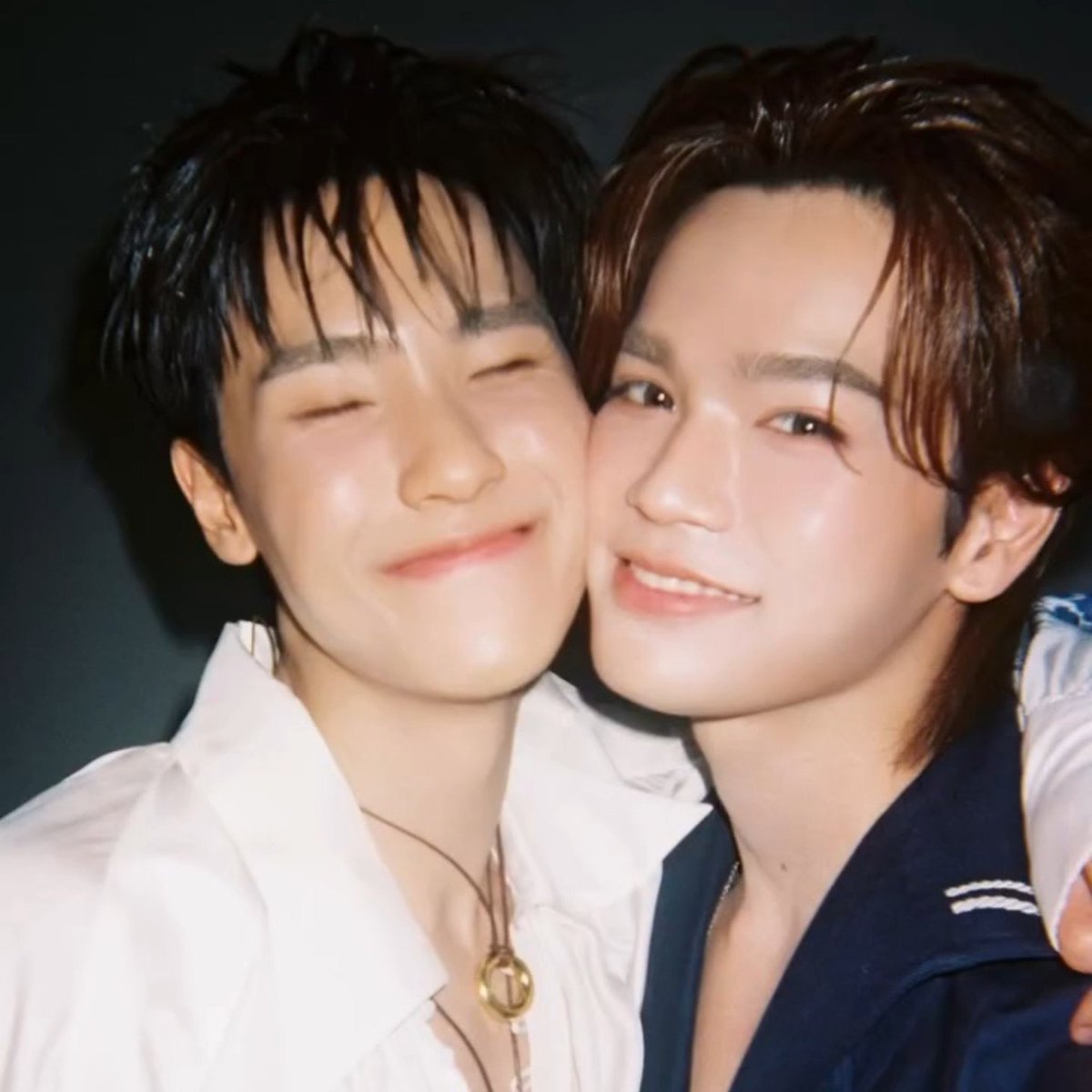 nxxJunniorrs's tweet photo. มีมี่มี่คนไหน อัพเดทสะสมรูปจูมาร์คจุ่มแก้มอยู่มั้ย จะไปเซฟ อาจจะต้องแบ่ง คอลเลคชั่น จุ่ม 1 จุ่ม 2 จุ่ม3 จุ่ม4 หอมแก้ม จุ่มจมูก จุ๊บหน้าผาก https://t.co/KCJWkwfkUU