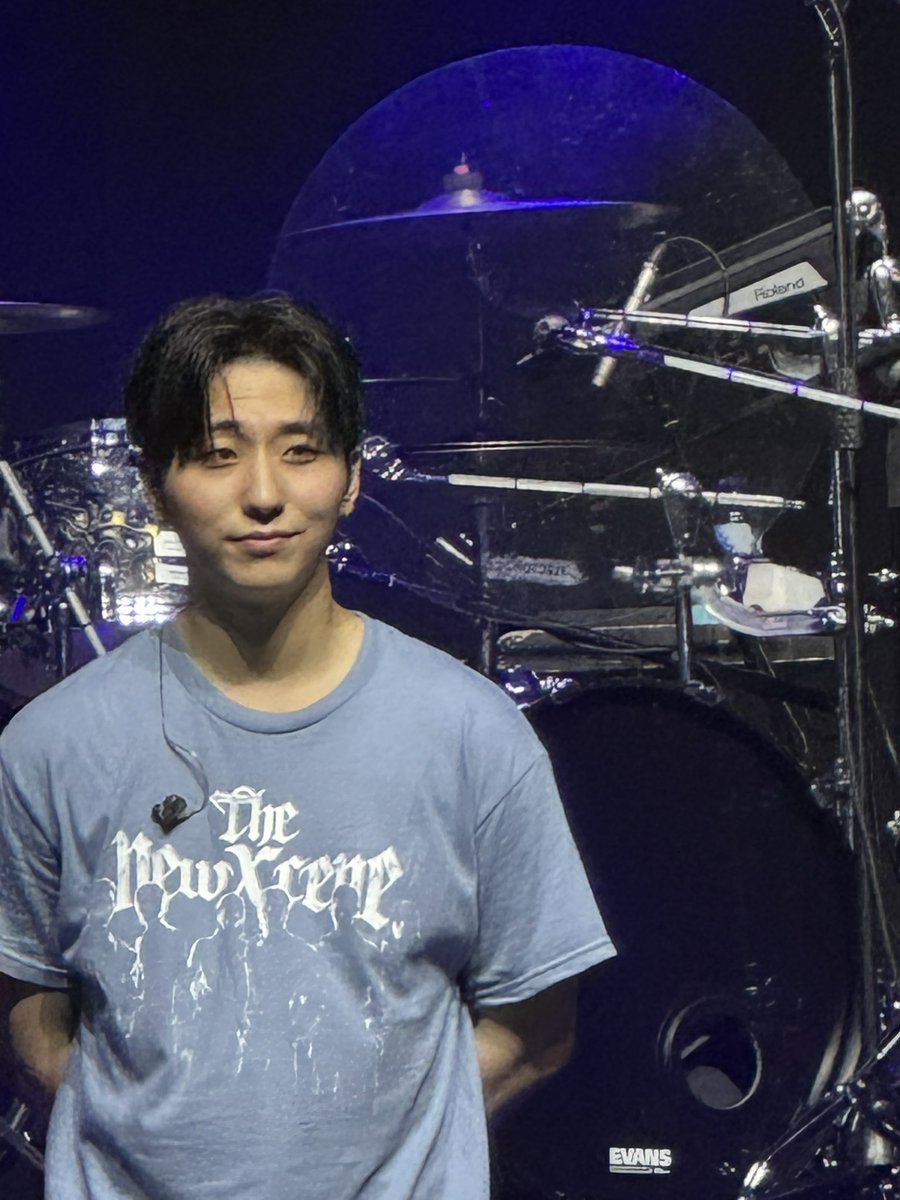 imus_o_sumi's tweet photo. anyways here’s my my lovely gunil
concert pics WHO LOVES GUNIL I KNOW I DO https://t.co/aKY4UyZMCx