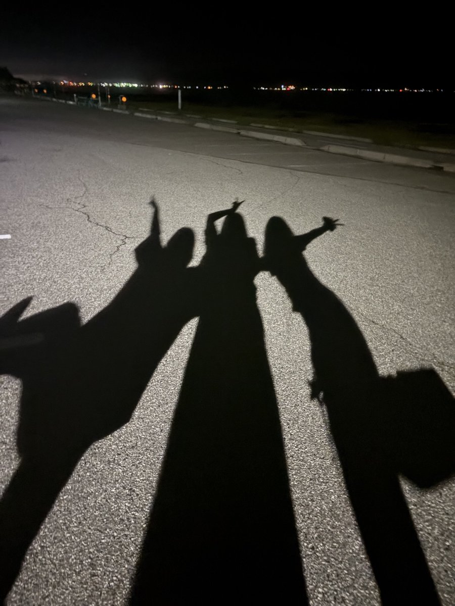 vllvmmv_'s tweet photo. バイト終わり車走らせて海行きまちた。
とってもつかれまちた。

フッ軽すぎる地元の友達、大切すぎる https://t.co/8PgZSnzqUr