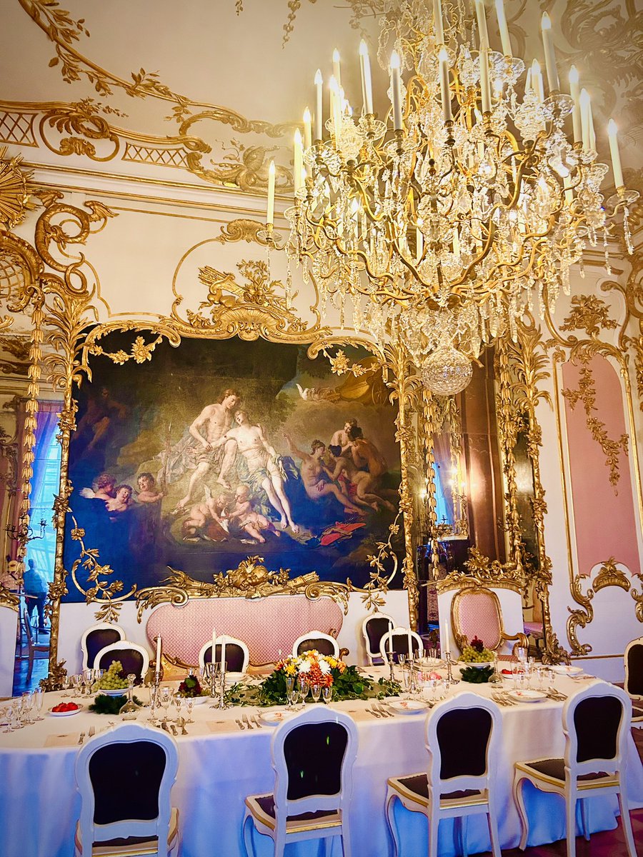 AlexanderTempel's tweet photo. Sfeerbeeld #sfeer #potsdam #sanssouci #berlinnn https://t.co/TtQk3GGQm3