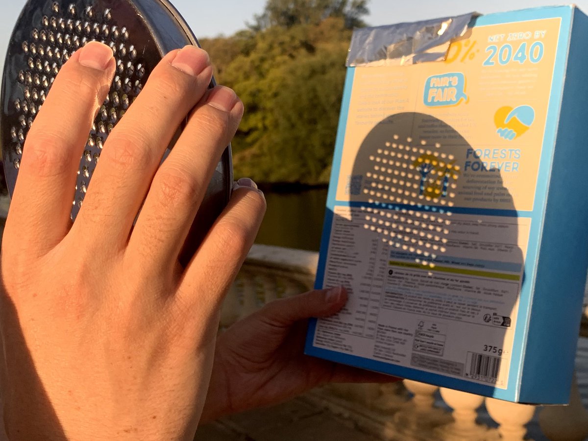 ruths_gallery's tweet photo. Had fun watching the eclipse this evening with neighbours.
It was fascinating to see the Eel Pie Island walking bridge absolutely crammed with people.
#partialeclipse #Éclipse #twickenham #loveUKweather #thames https://t.co/eJgT7vCP93