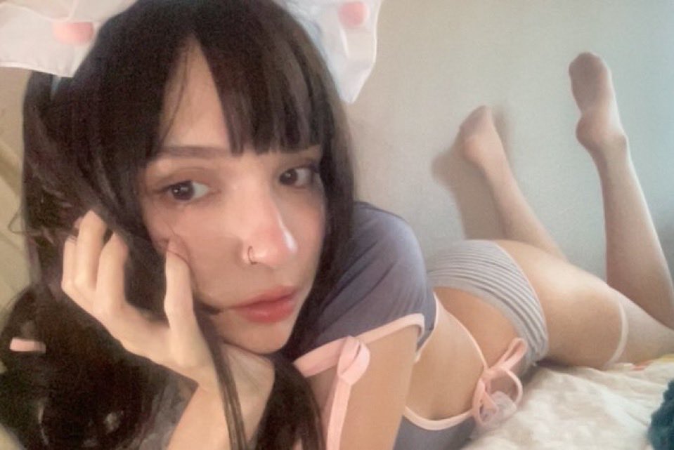 o3rvmos's tweet photo. wet af thinking about my bf fcking her throat and then slapping her ass a ton before fcking it insanely rough #nsfwtwt https://t.co/Hp68JH3gfO