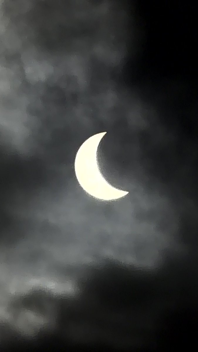 javierglezprez's tweet photo. Eclipse ✨ https://t.co/tRyJAfQblQ