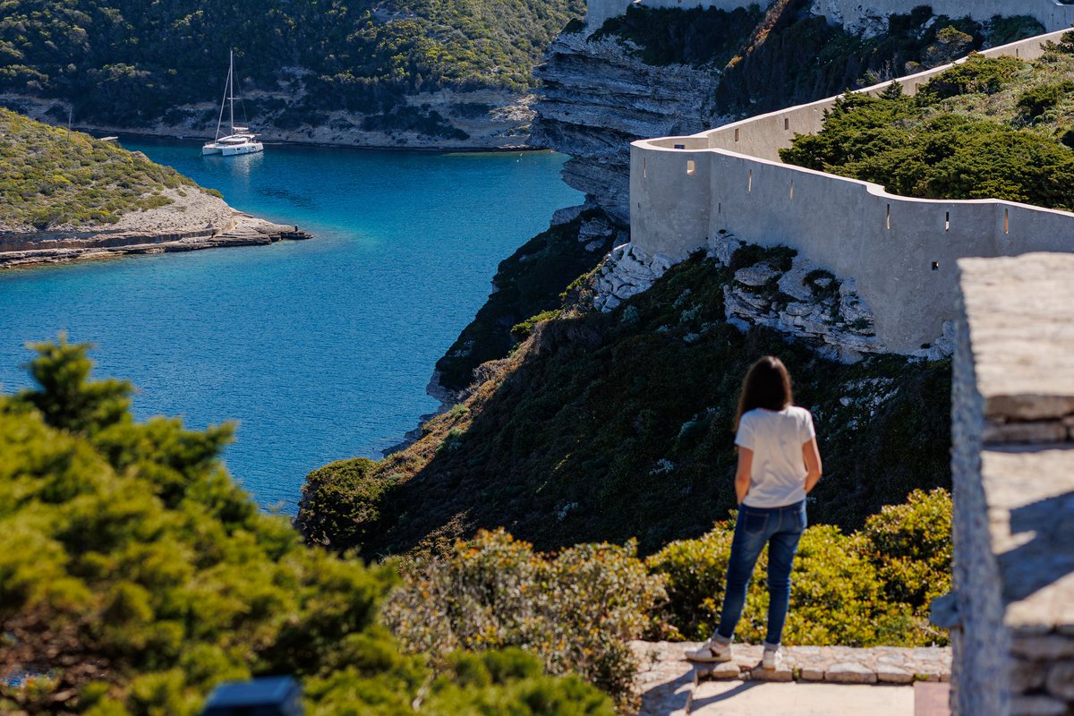 MelleBonPlan's tweet photo. Mon article sur #Bonifacio et sur le festival #FestiBocca est en ligne sur le blog avec qq idées de choses à faire et une sélection de bonnes adresses :
👉https://t.co/6p1bu4ViBA
📷@NicolasDiolez https://t.co/GASwIEVM3O