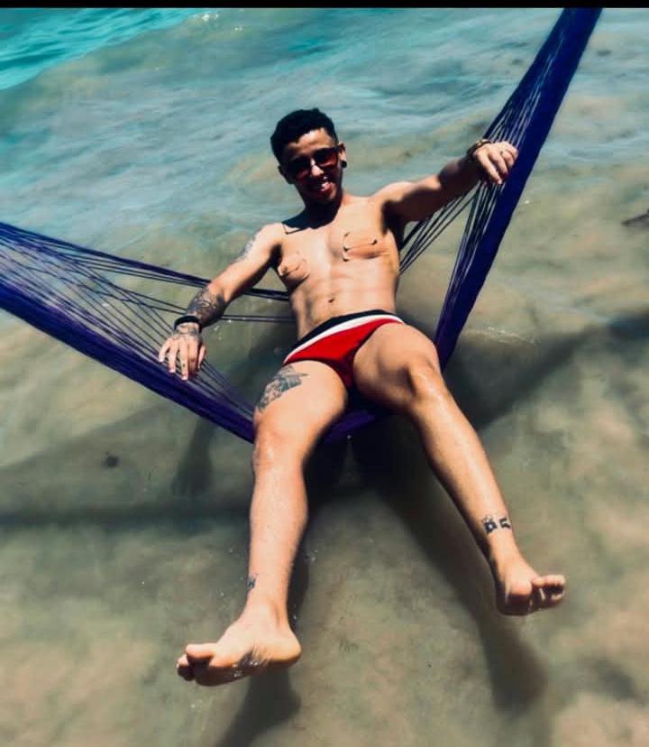 Enzo_levix's tweet photo. só de passagem...mas talvez você queira ficar por aqui👀🔥
https://t.co/c5dfEkqwE7 
#nsfwㅤㅤ #adultcontent #hot #ftm #gaytwitter https://t.co/GAaaUlGxG1