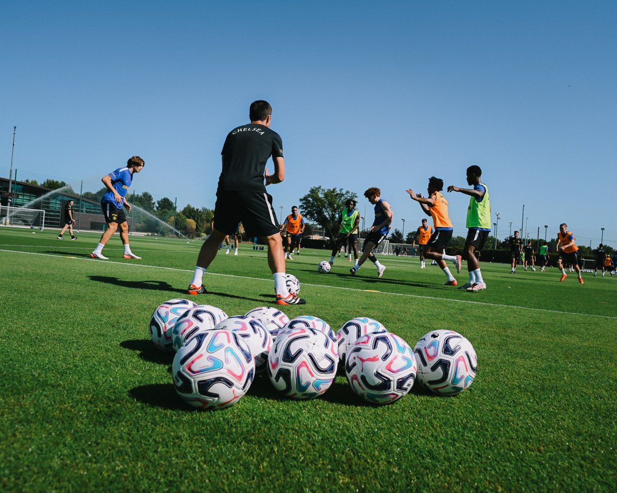 ChelseaFC's tweet photo. Let's get down to business. ⚽️ https://t.co/M41R163A7U