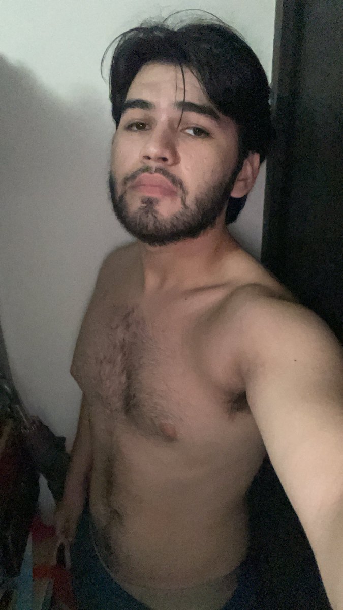 sorcererv1's tweet photo. Me sentí hot y ps las subí jajjajaj https://t.co/sxvAhhr8ew