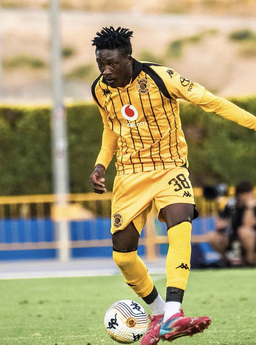 Football__Stage's tweet photo. Congratulations to Kabelo Nkgwesa (2005) of Kaizer Chiefs for making his senior team debut in the Betway Premiership. https://t.co/vHgskib1Na