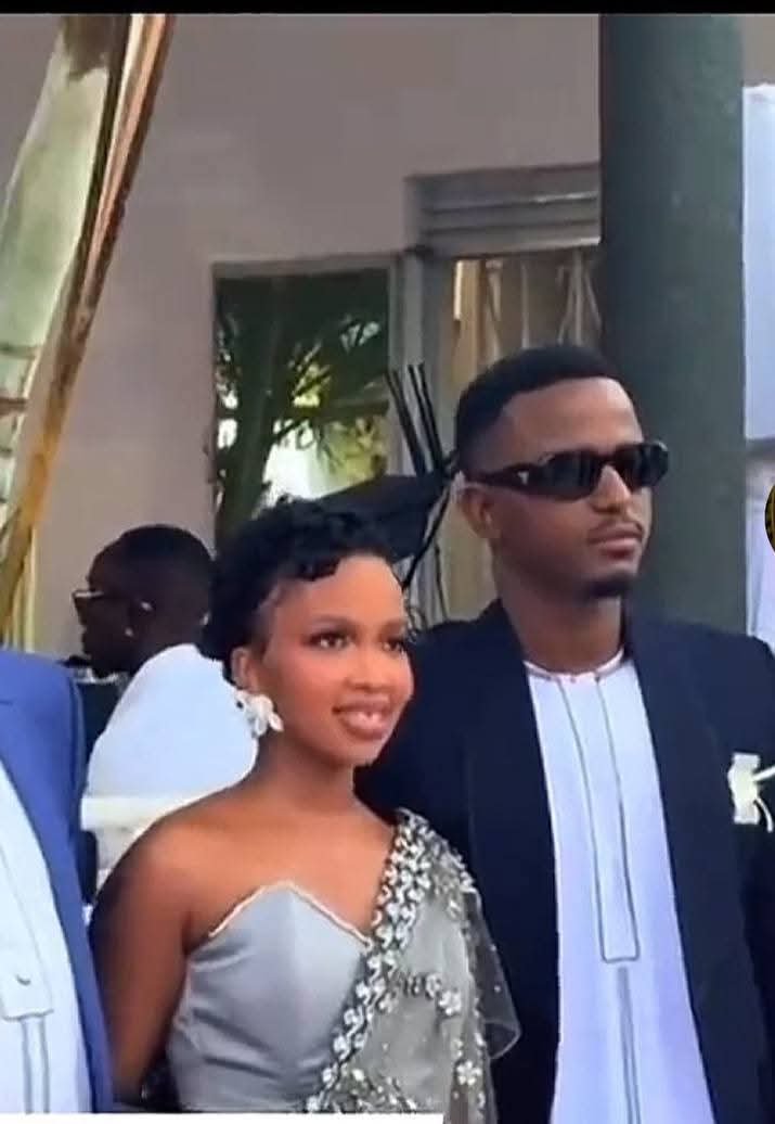 TommyLeeUganda's tweet photo. Google Has Joined The Evelyn Mic And Sheilah Gashumba Battle. Google Says Derrick Mubiru Owns Mighty Rides And Sheilah Gashumba's Boyfriend Alex Bidandi Is A Car Broker At Mighty Rides. Mbu He Drives And Showcases The Cars To The Public. https://t.co/d3J9Ocbxgf