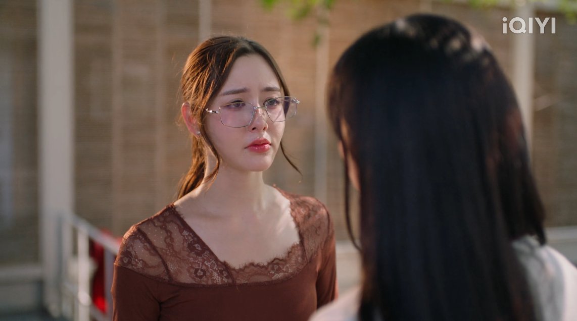 twomoonsxxo's tweet photo. Eu estou me contorcendo aqui tentando acreditar que o plot da Irene é ela ser sapatão emocionada 

#AIGirlFinalEP https://t.co/mUsjsxjohd