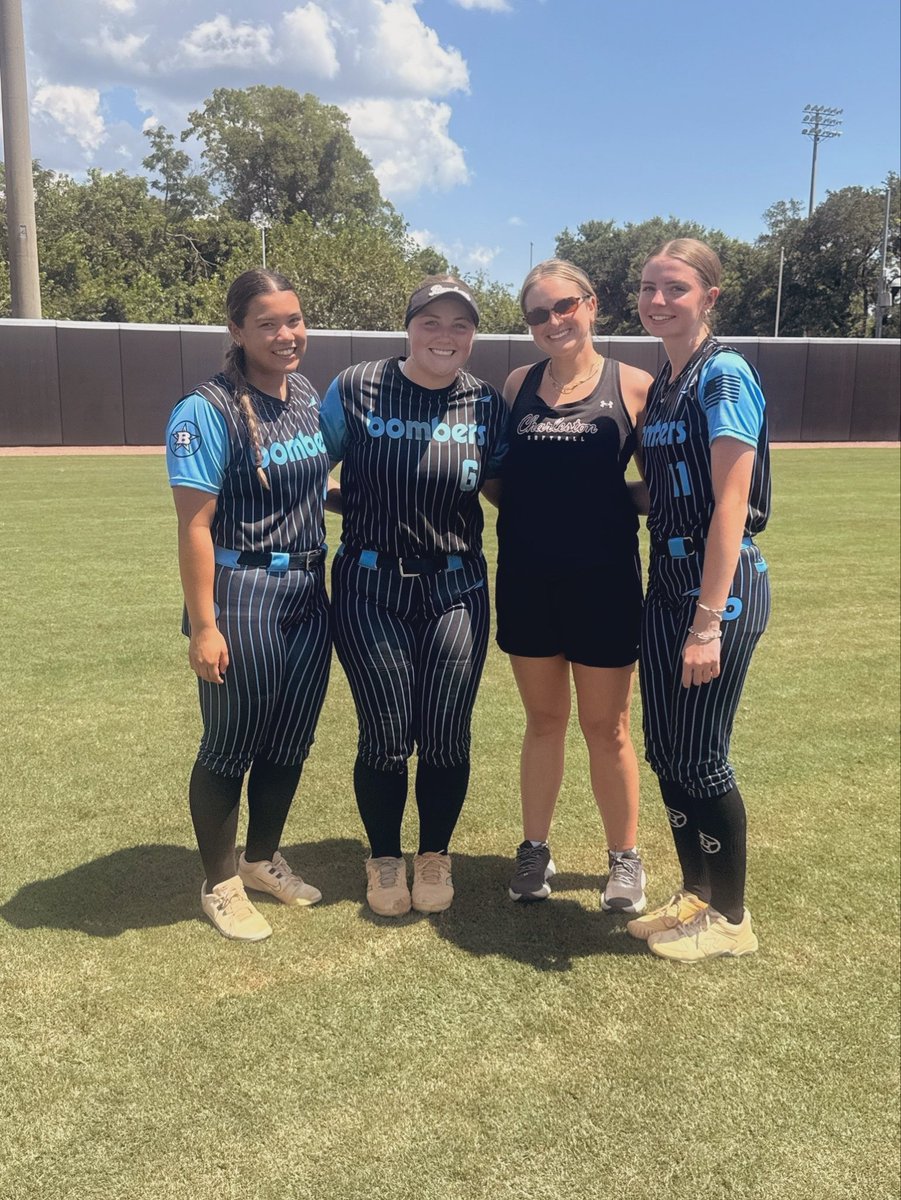 KenzieSanford28's tweet photo. It’s always great to be back in Charleston at camp. Thank you @MaggieMrowka @coachcrawford4 @SidwellRob for another amazing camp!! Can’t wait to be back! #GodisGood #HisGlory https://t.co/pqtkhIs6UB