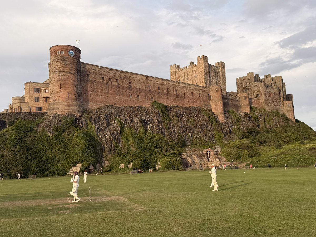 holland_tom's tweet photo. An amazing evening - probably the best game of cricket played in the shadow of a castle during an eclipse that I’ve ever participated in!

Huge thanks to Bamburgh Castle CC for hosting us. https://t.co/ADpbdI0CGH
