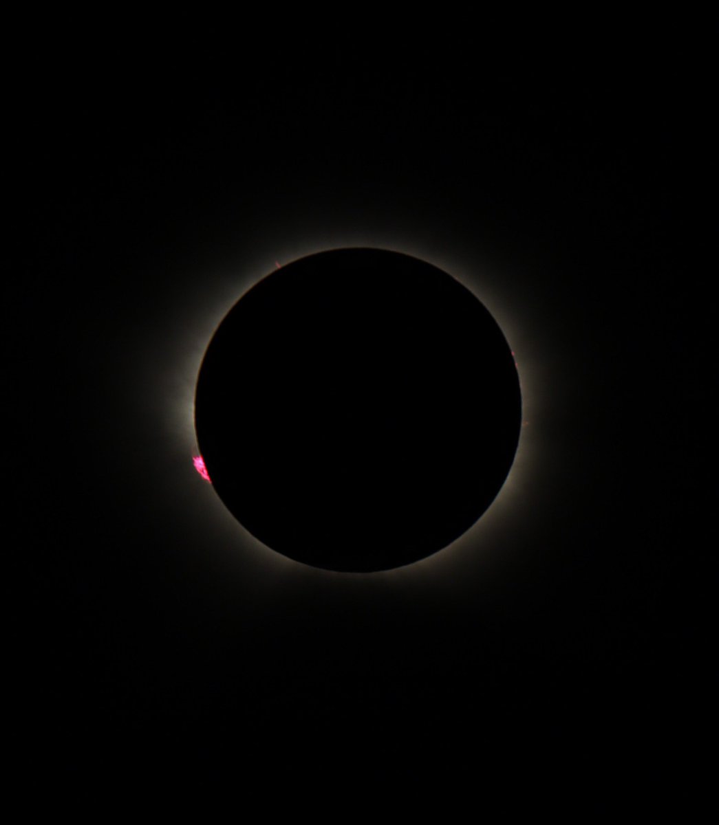 rsevern7's tweet photo. #solareclipse From León Spain 🇪🇸 #eclipse #eclipse26 https://t.co/e1JlKaIiVm