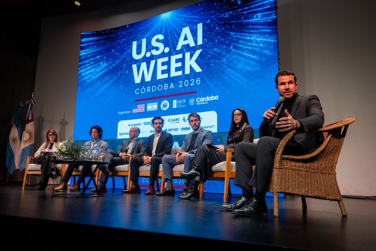 CompCba's tweet photo. La U.S. AI Week ratifica a Córdoba como un nodo de talento y vanguardia tecnológica, capaz de impulsar proyectos de impacto global.

La articulación con EE. UU. abre oportunidades para incorporar conocimiento y generar valor desde nuestra provincia hacia el mundo. 🇦🇷🤝🇺🇸 https://t.co/VtcSKVV2UG