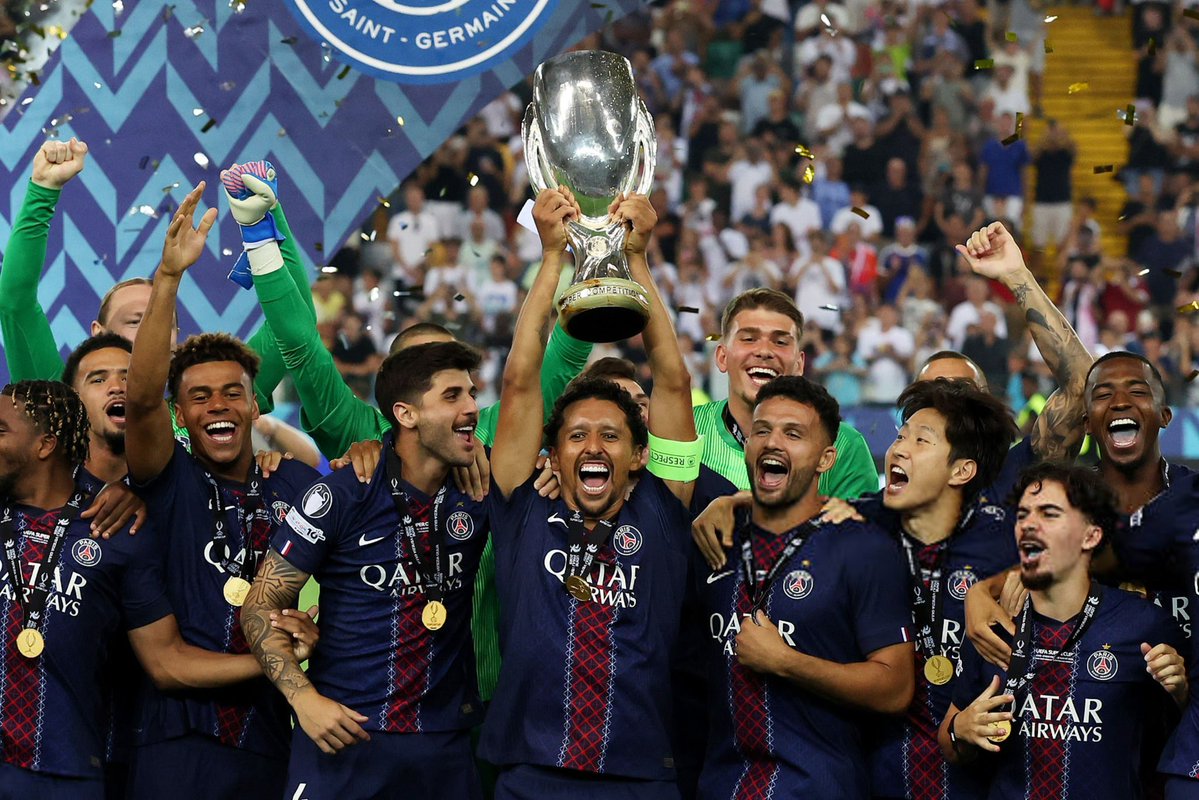 ActuFoot_'s tweet photo. Les 4 derniers trophées européens ? PARIS LES A PRIS. 😈❤️💙

✅ Supercoupe d’Europe 2026
✅ Ligue des champions 2026 
✅ Supercoupe d’Europe 2025
✅ Ligue des champions 2025 https://t.co/n0BXN8yDgP