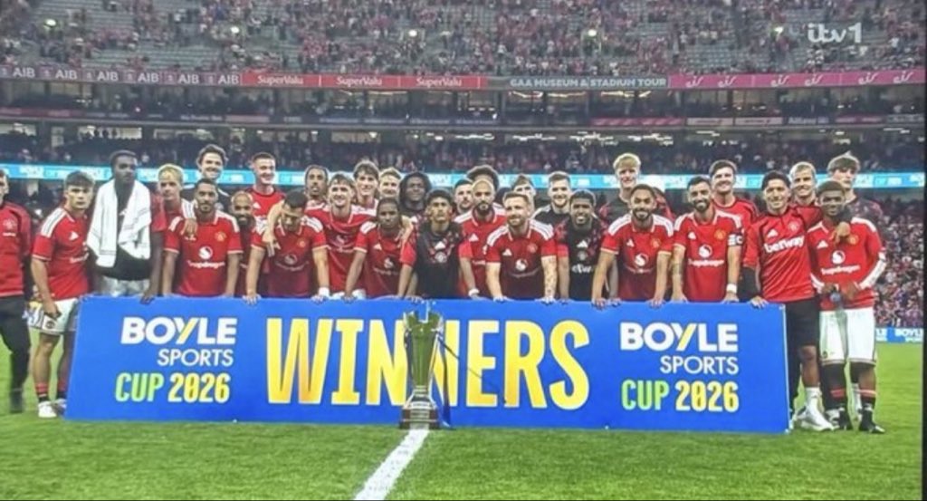 BlarkCollins's tweet photo. CHAMPEONS 🎉 🛑 https://t.co/M4xcJknKBs