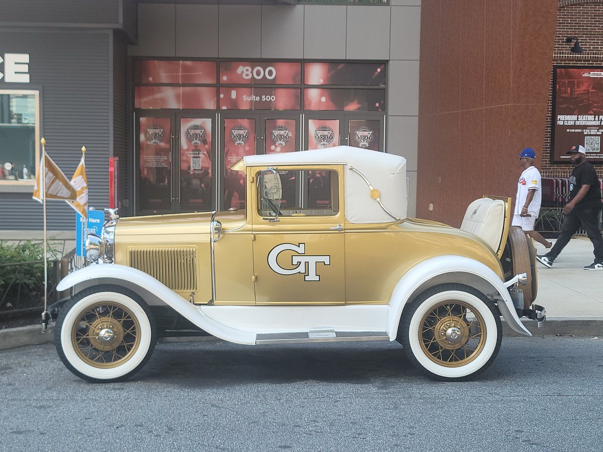 1su3d3's tweet photo. GA Tech Braves Baseball  Night ... Riley, B-Rush, and Mahle 6/7... what say you @babydaisy1221 @vincethomasjr @THECoachG1 @SherreyBraves1 @CP6Patt @RobertsRacquel5 #313crewchallenge #ForTheA https://t.co/mpcdYBHfRO