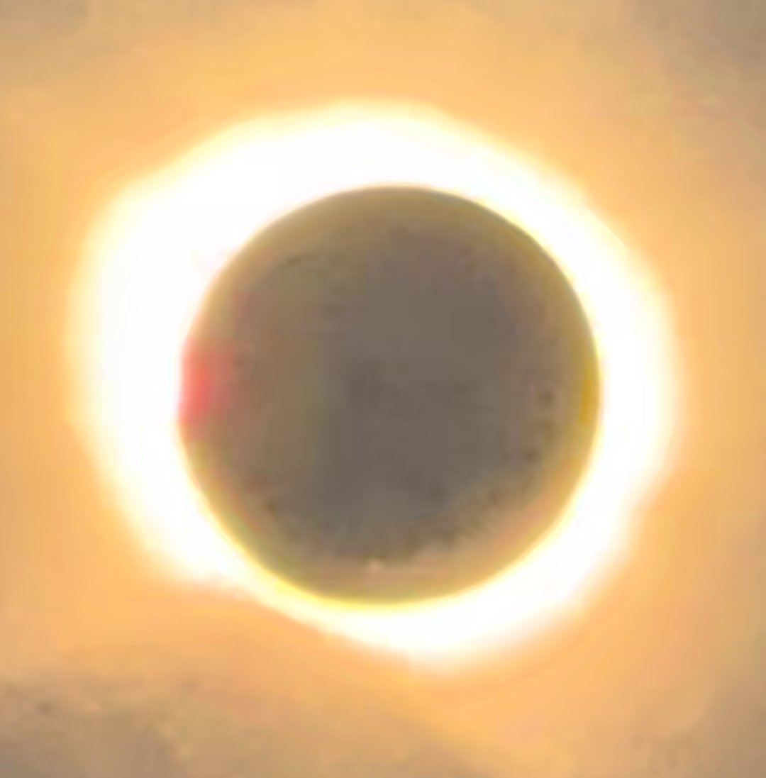 zteelo_'s tweet photo. Eclipse 12/08/26 en Baños de Rioja https://t.co/m4Wc3hzNkx