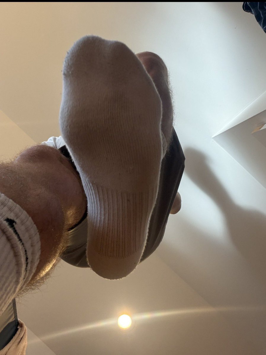 SL0PPYBUTT's tweet photo. @BWCMasterMax is taking fat sends all day for his perfection! Be the dumb gooners you are and leak that cash. You owe the world to superior men like him!💰💵😈 https://t.co/1z8OJTSfcr