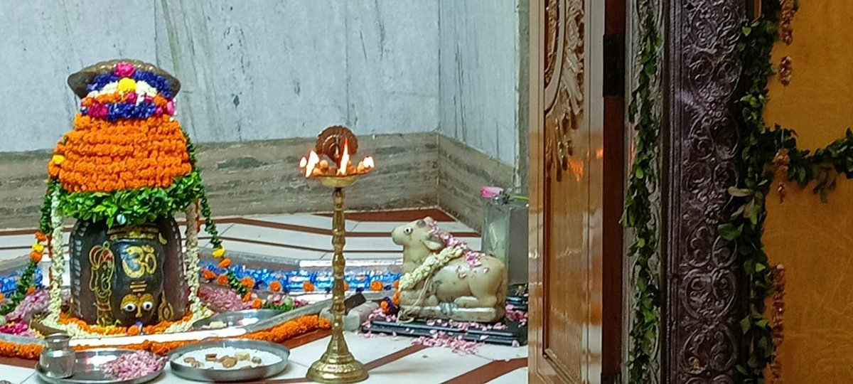 Extracricketer's tweet photo. हर हर महादेव https://t.co/VVBKe8mfEk