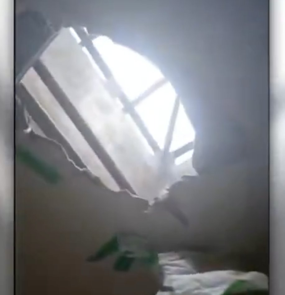 canada_spends's tweet photo. The BC government is trying to house someone, here are some options:

a) pay $70,000/mo for the Lieutenant Governor Suite at the Fairmont Hotel Vancouver

b) pay $101,000/mo for a room with a hole in the roof

c) pay $101,000/mo at market prices to house 48 people